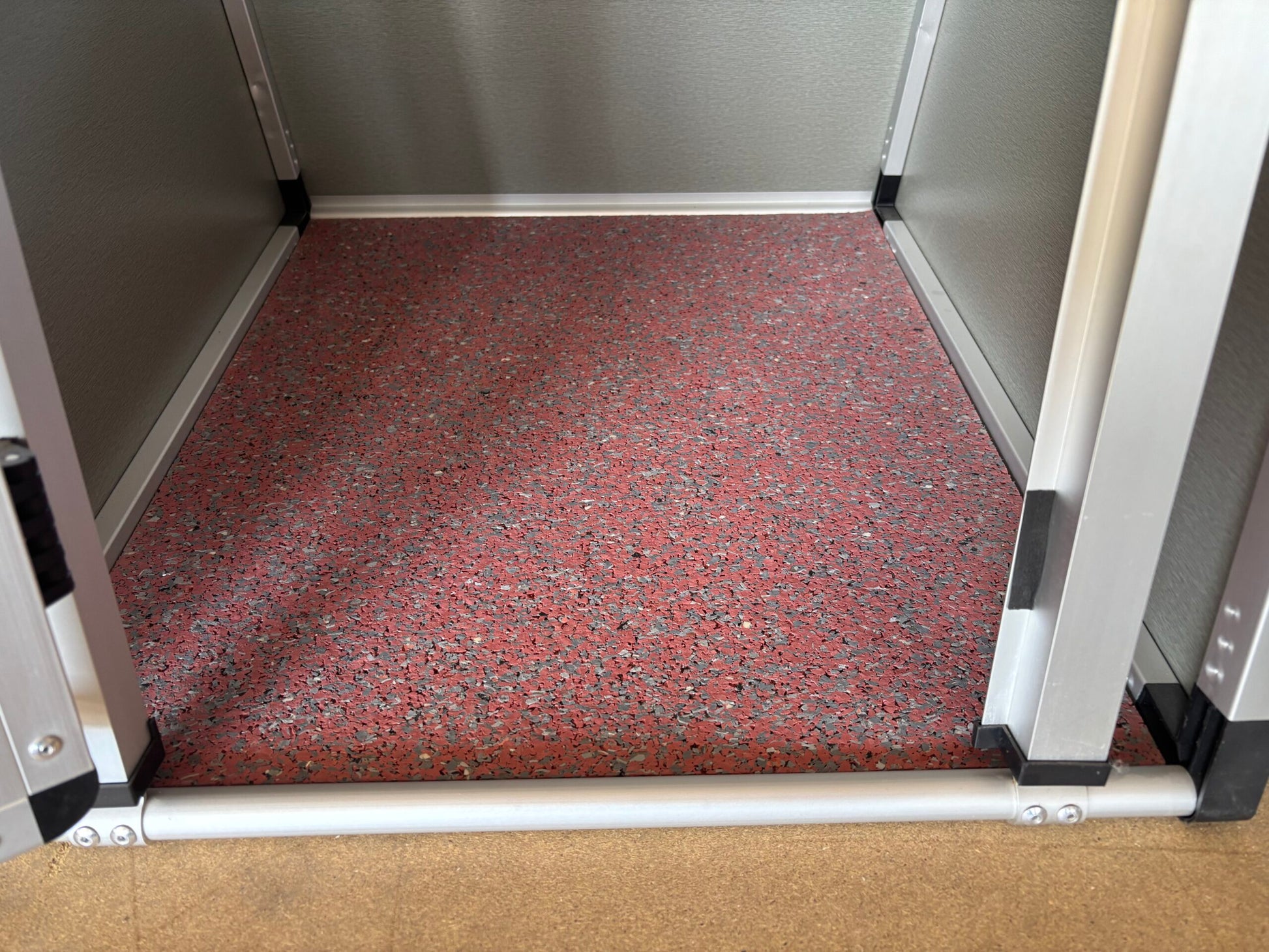 Hundebox Antirutschmatte Gummimatte