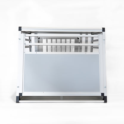 Hundebox_Einzelbox_Plus_Ansicht_schraeg_von_seite_hinten